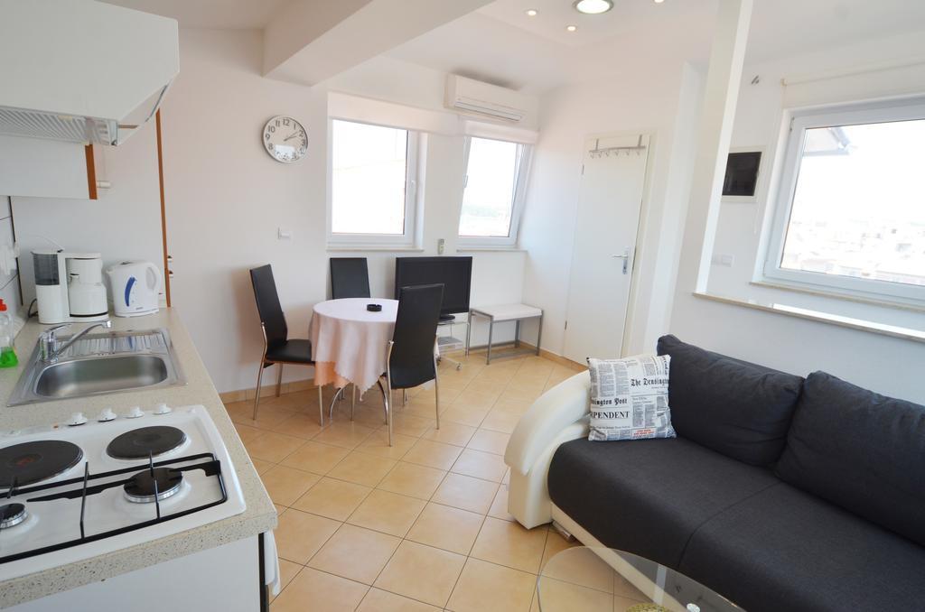 רוביני Apartment Zdenac מראה חיצוני תמונה